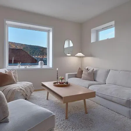 Apartment Exclusive In Idyllic Street *