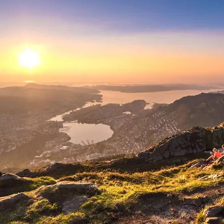 Apartment Exclusive In Idyllic Street Bergen